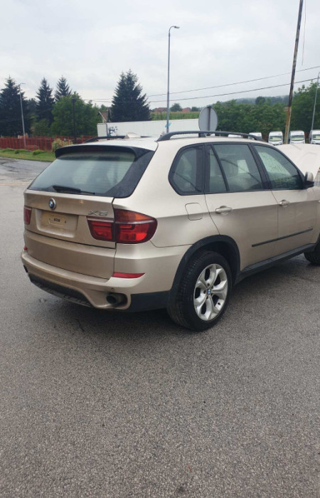 BMW E70 X5 3,0D LCI N57 DIJELOVI AO DANKO