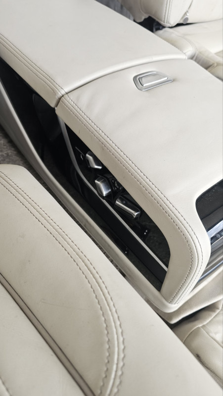 BMW 7 G11 sjedista tapaciri ostecena set pomijeranje zadnji S57