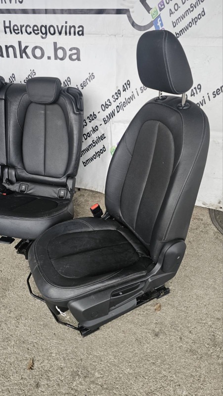 BMW 2 f46 Crna koža 7 sjedišta