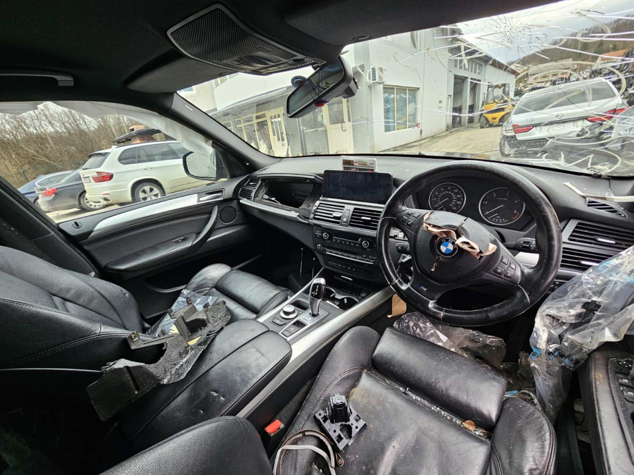 BMW E70 X5 3,0D M57N DIJELOVI AO DANKO
