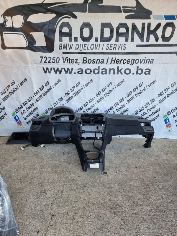 BMW X3 E83  TABLA AO DANKO