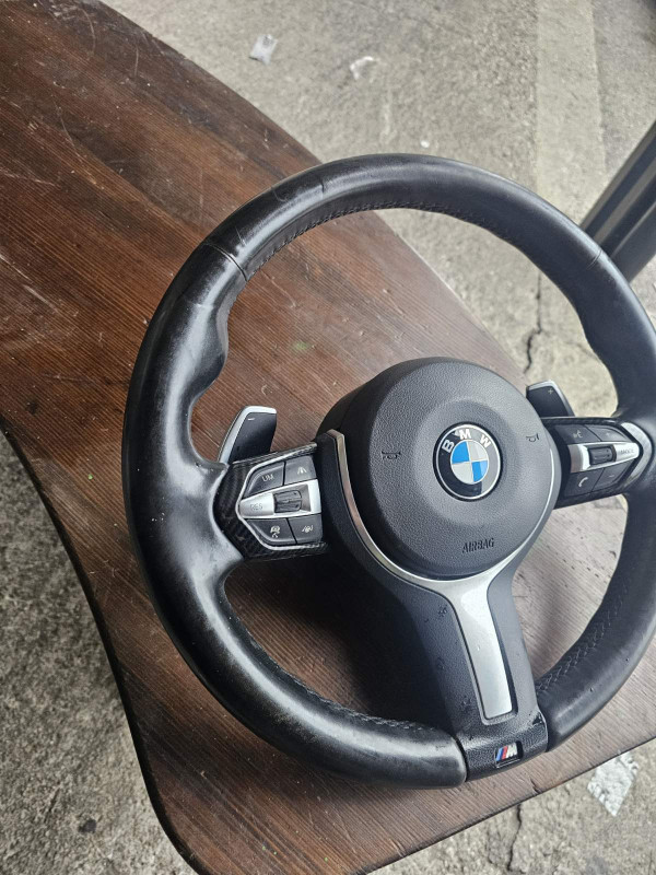 BMW X5 X6 F15 F16 F30 F32 F36 M Volan Vibracija M paket