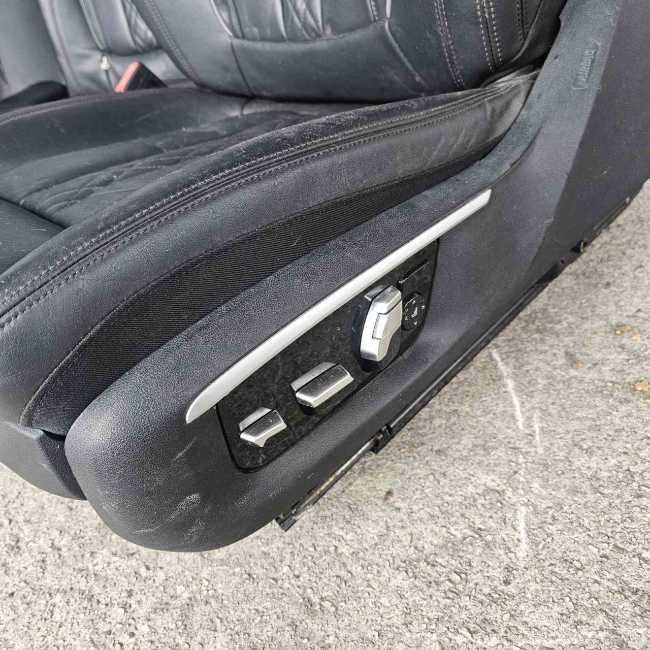S46 BMW 7 G11 crna koža profilisana pomijeranje zadnjih