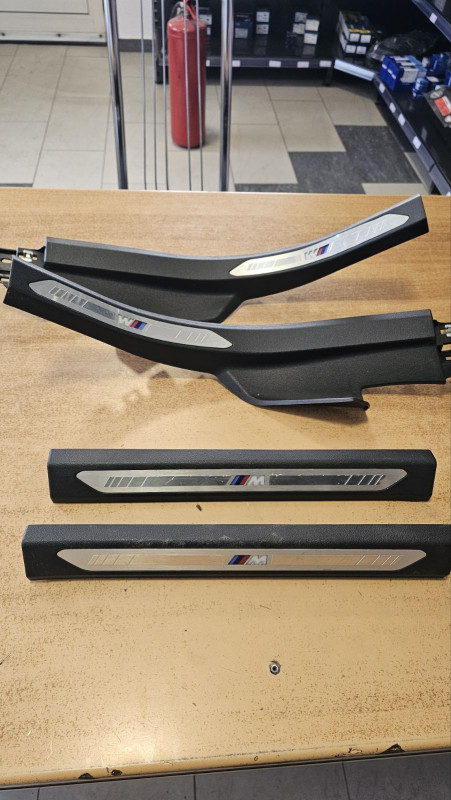 BMW X5 G05 Lajsne M Pragova Dijelovi pragovi ostecena