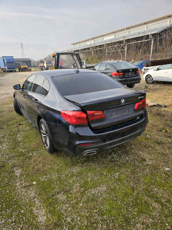 BMW 5 G30 520D 2017 M OPTIK DIJELOVI AO DANKO