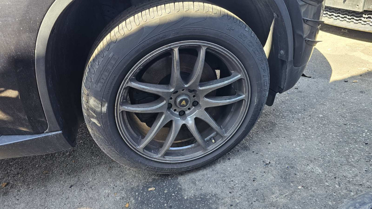 BMW X6 E71 3.5D 2010 godina M57 u dijelovima dijelovi