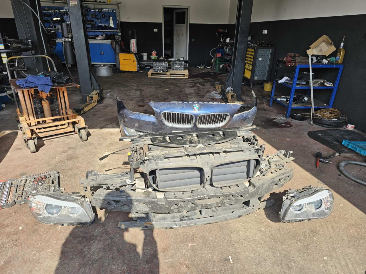 BMW 5 F11 520D DIJELOVI AO DANKO