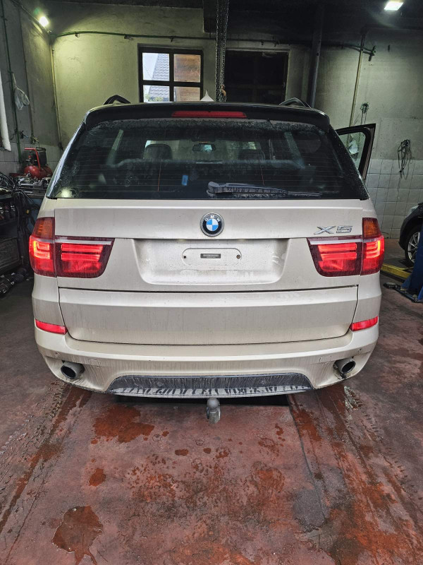BMW E70 X5 3,0D LCI N57 DIJELOVI AO DANKO