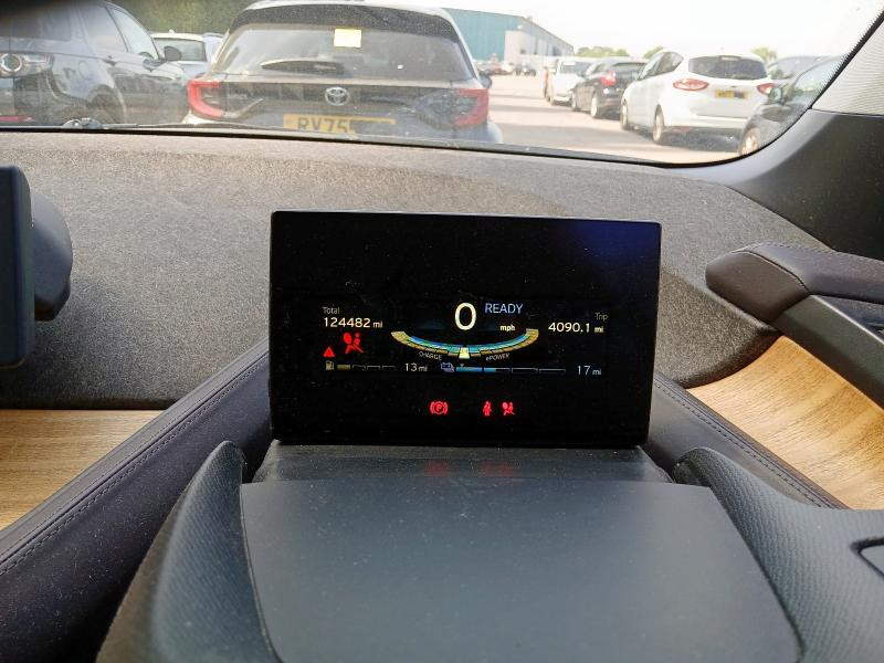 BMW I01 IB1 2015 dijelovi motor mjenjac limarija Danko