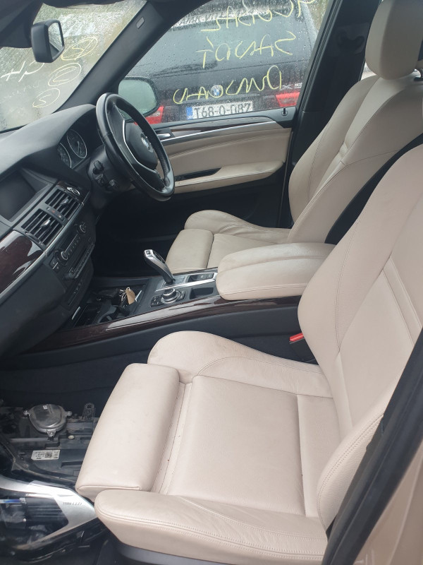 BMW E70 X5 3,0D LCI N57 DIJELOVI AO DANKO