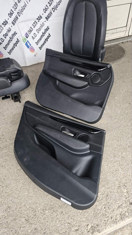 BMW 2 f46 Crna koža 7 sjedišta