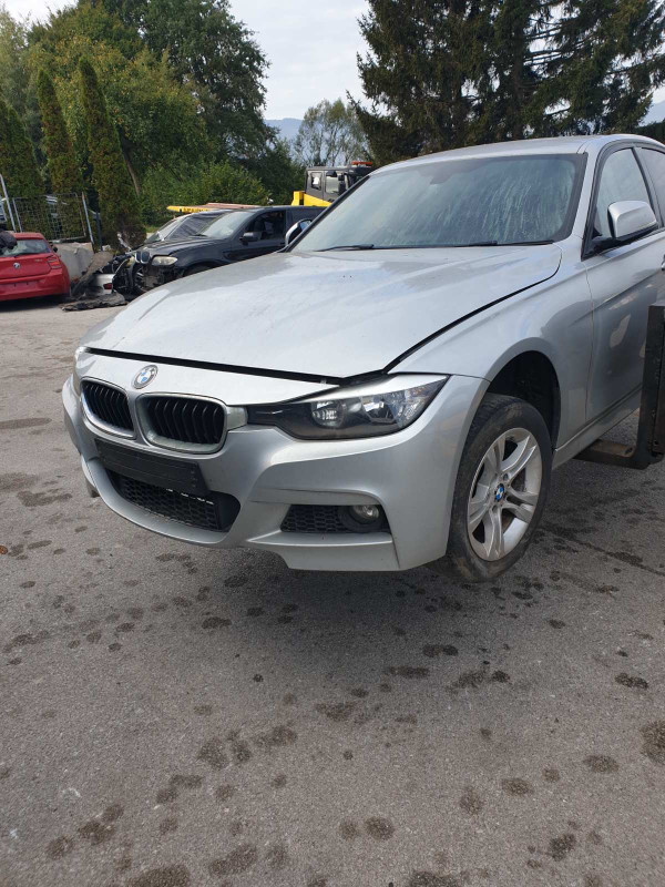 BMW F30 320D M OPTIK DIJELOVI AO DANKO