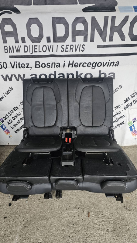BMW 2 f46 Crna koža 7 sjedišta