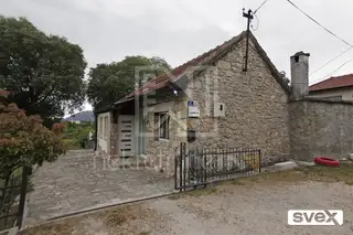 Prodaje se kuća i zemljište u Ljubuškom