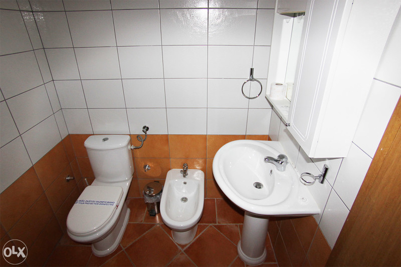 Prodaje se Apartman 2 S Garažom I Ostavom U Fojnici