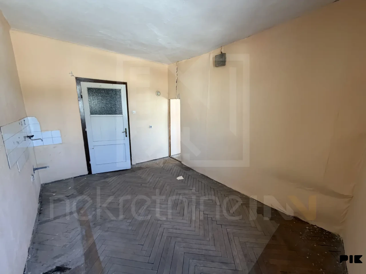Mostarski Stari Grad trosoban stan na prestižnoj lokaciji