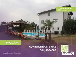 Vikendica sa bazenom, ljetnikovcem i dvorištem ID:2802/BN