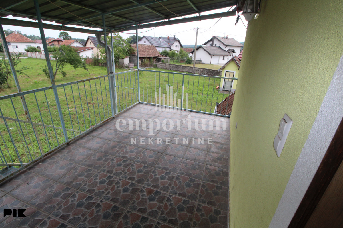 Useljiva kuća sa garažom u naselju Prijedor ID: 2756/BN