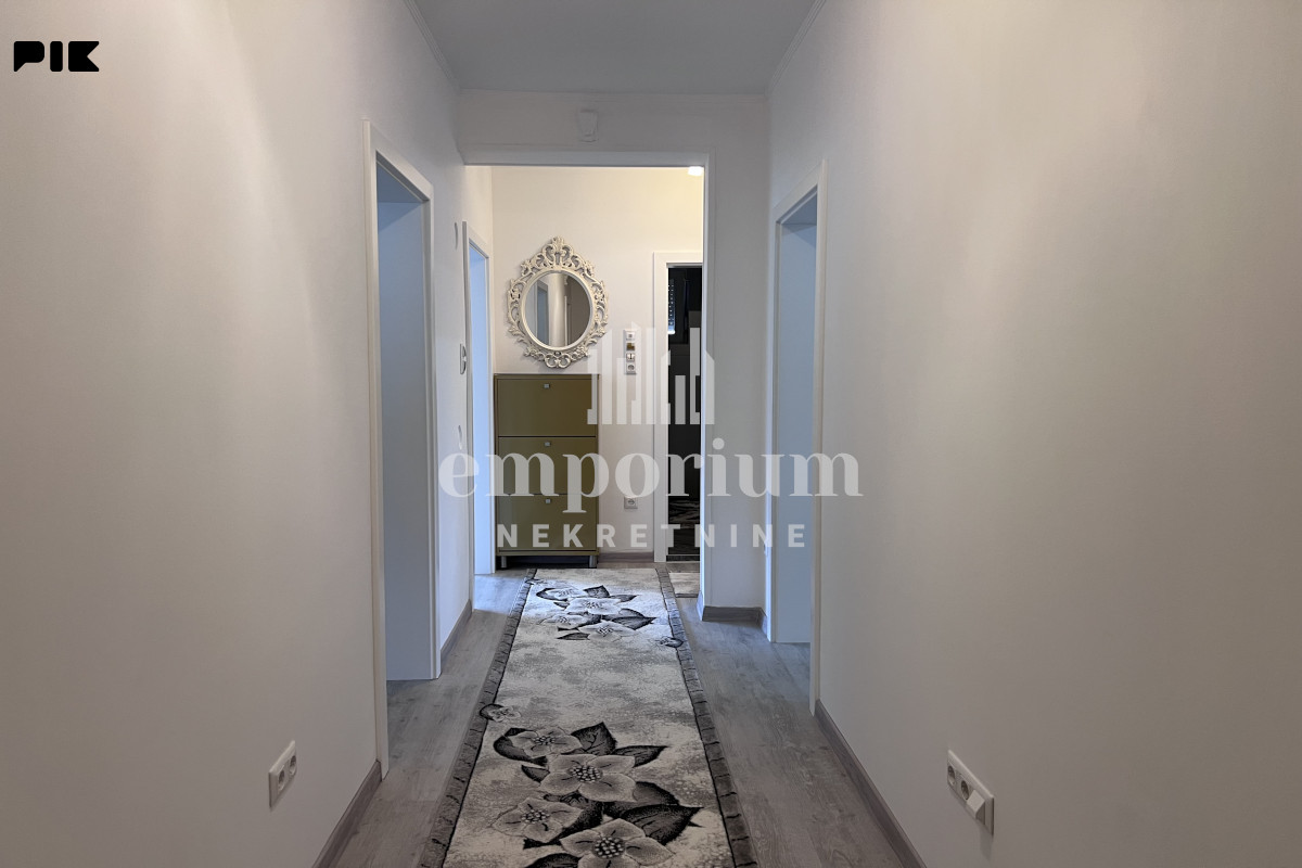 Kompletno renoviran i namješten trosoban stan ID:2804/IP
