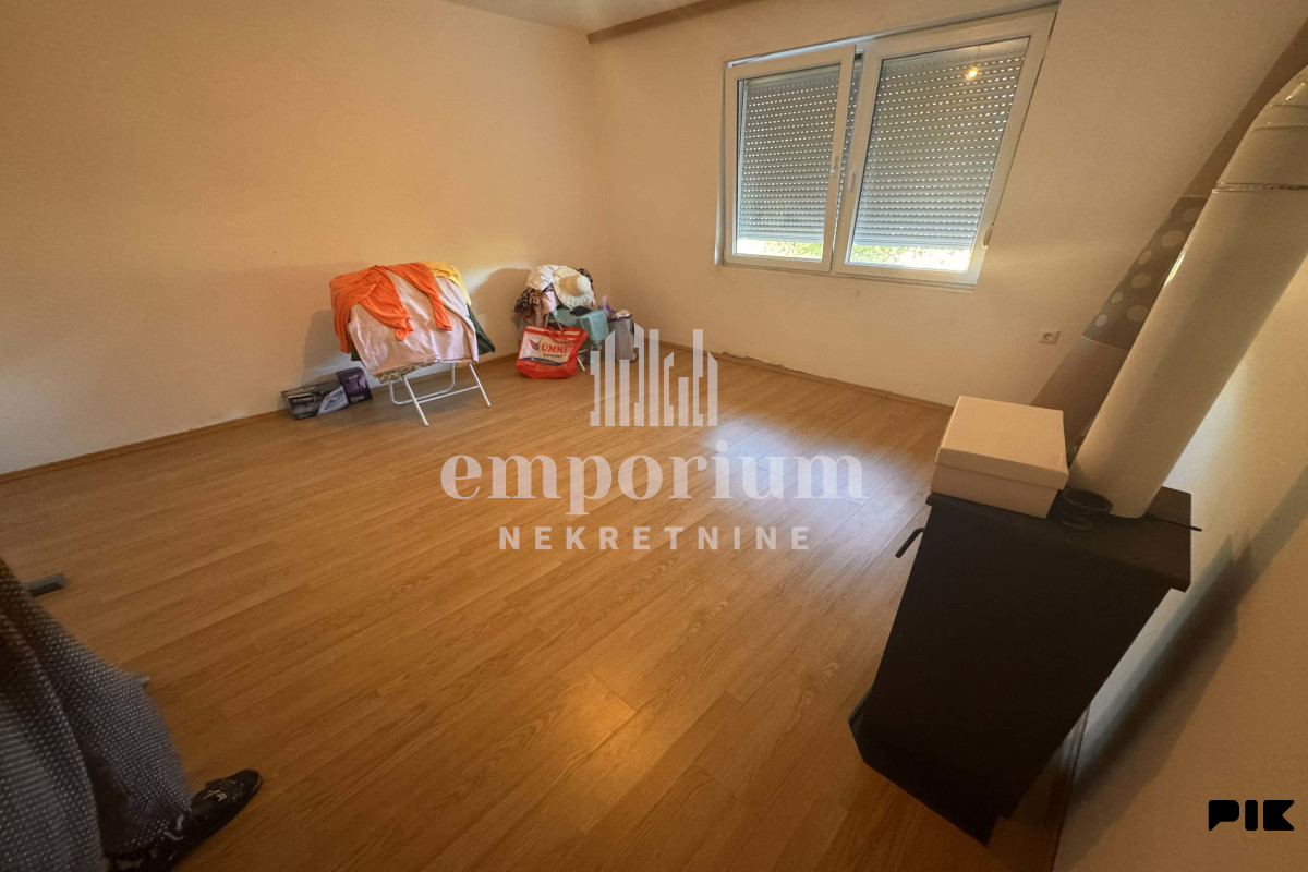 Kuća Pr+1S 97m2 sa garažom i pomoćnim objektom ID:2799/BN