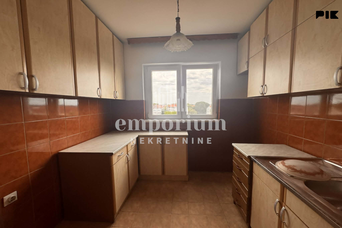 Komforan trosoban stan sa odličnim rasporedom, 61 m2 ID:2752/BN