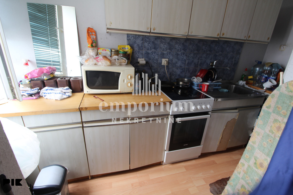 Useljiva garsonjera 24m2 u Š naselju ID:2806/BN