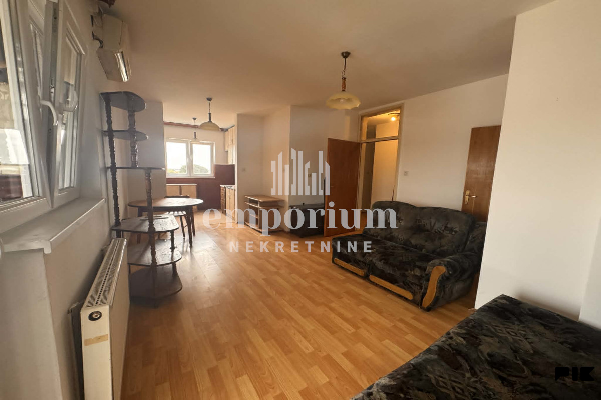 Komforan trosoban stan sa odličnim rasporedom, 61 m2 ID:2752/BN