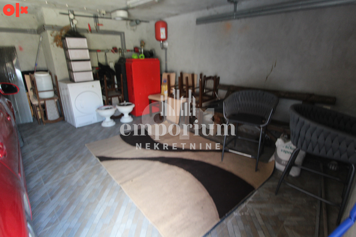 Moderna kuća površine 200 m2 na parceli od 2009 m2 ID: 2745/EN