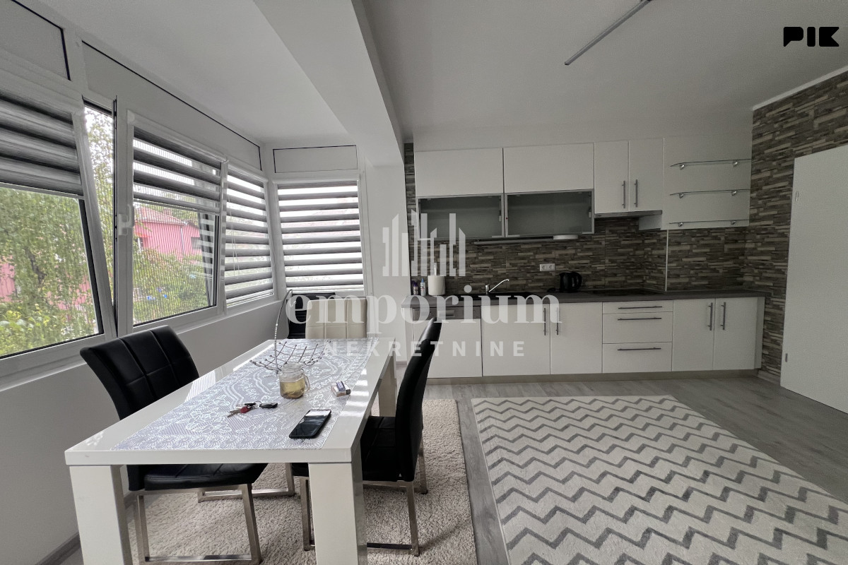 Kompletno renoviran i namješten trosoban stan ID:2804/IP
