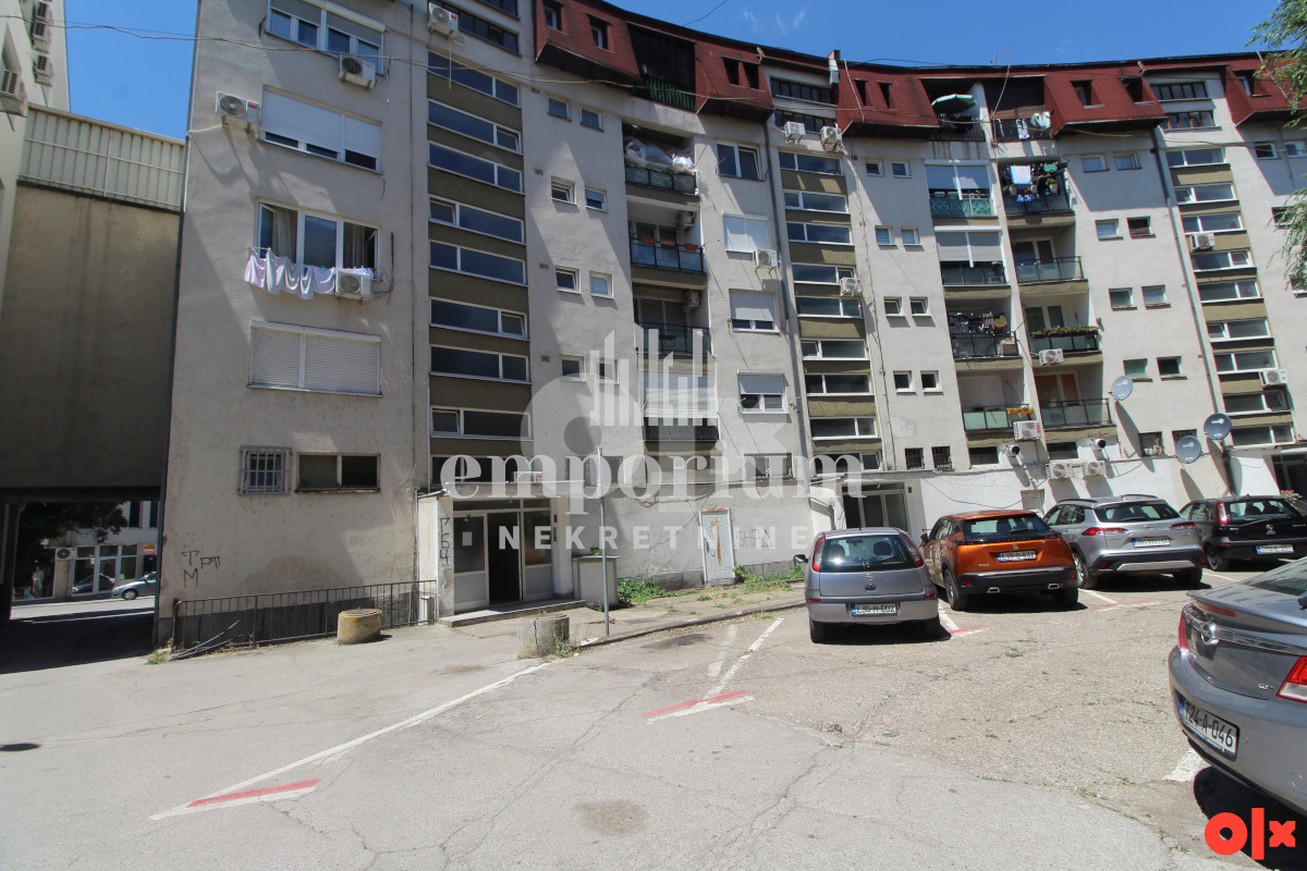 EMPORIUM Dvosoban stan u centru grada  ID:2748/EN