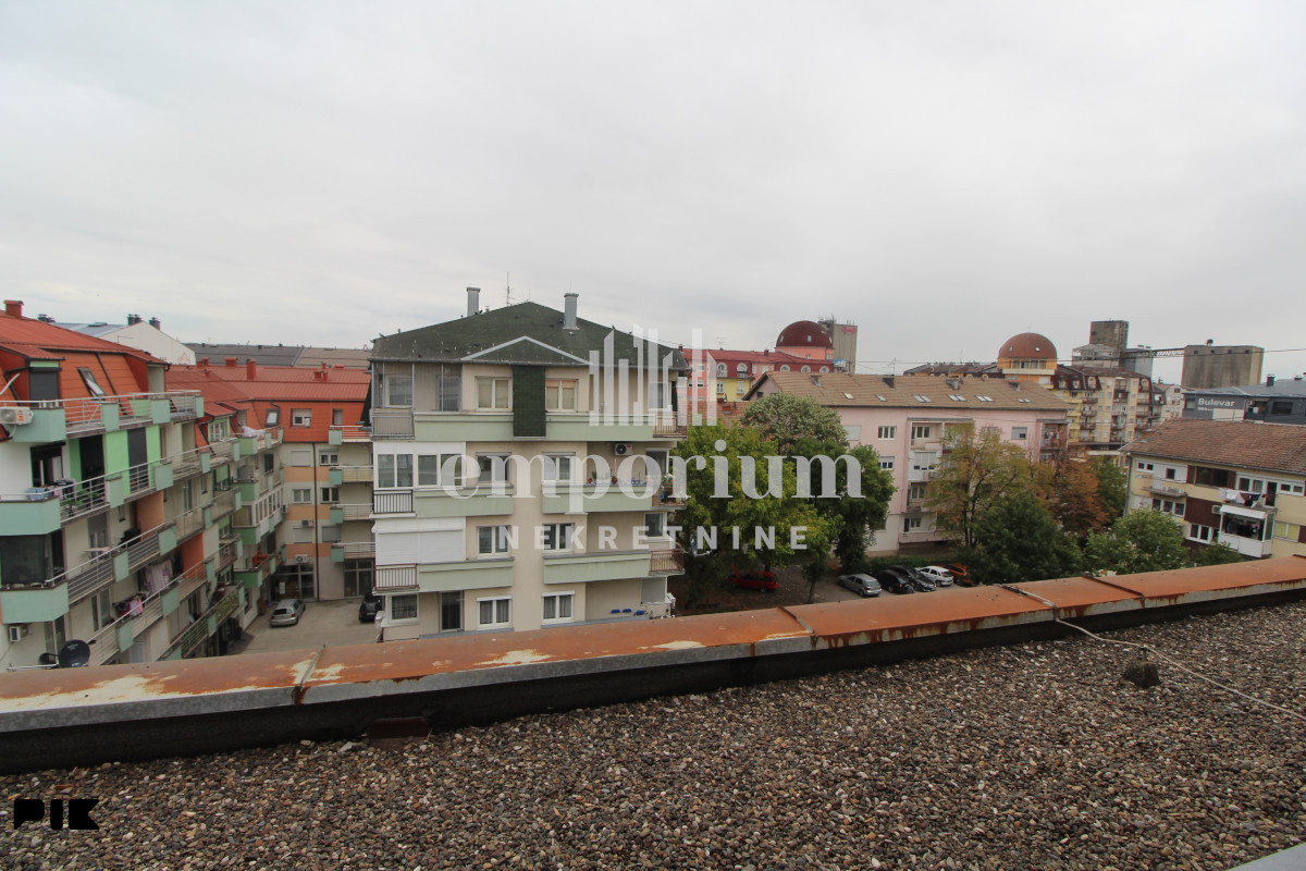 Useljiva garsonjera 24m2 u Š naselju ID:2806/BN