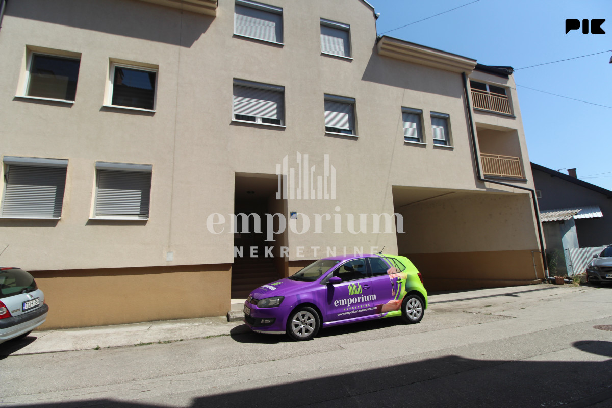 Useljiva garsonjera površine 34m2 ID: 2775/EN