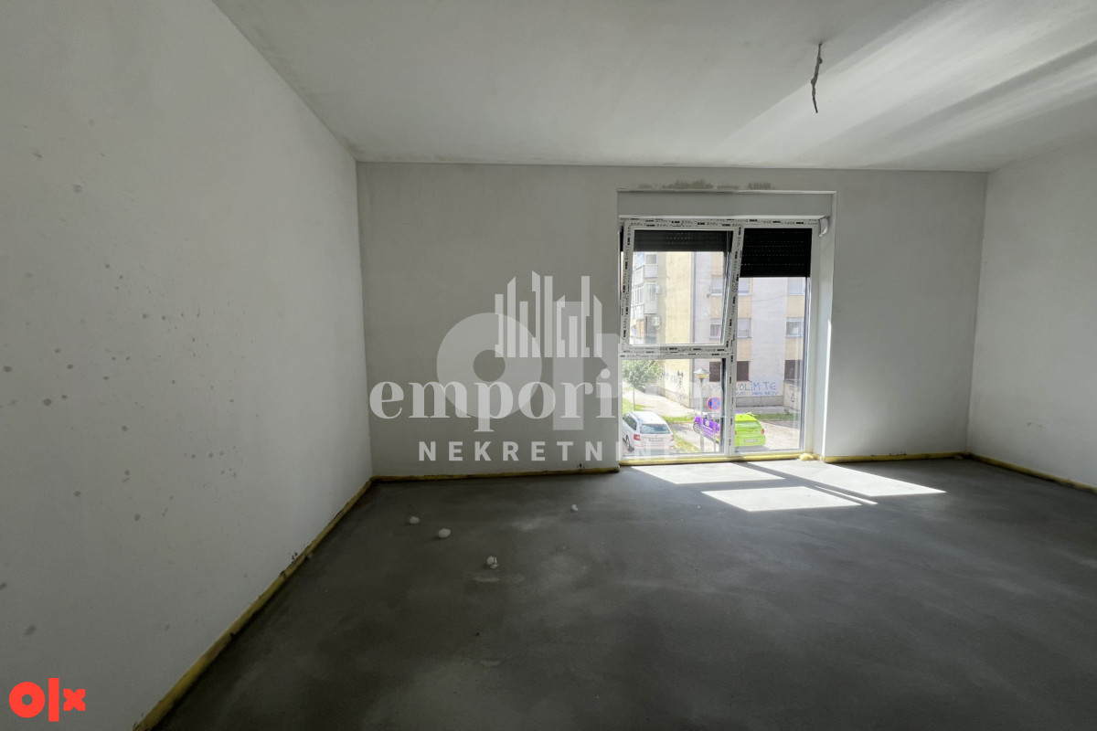 Uskoro useljiv trosoban stan ID:2629/BN