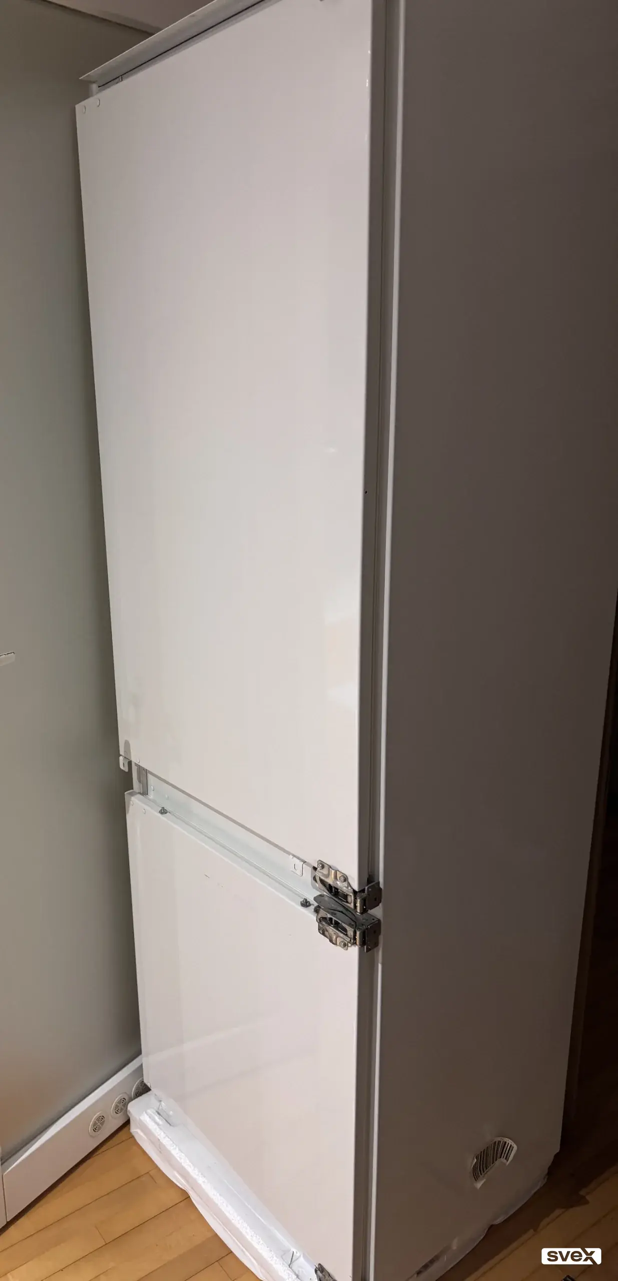 Poklanjam Gorenje Ugradbeni Frižider