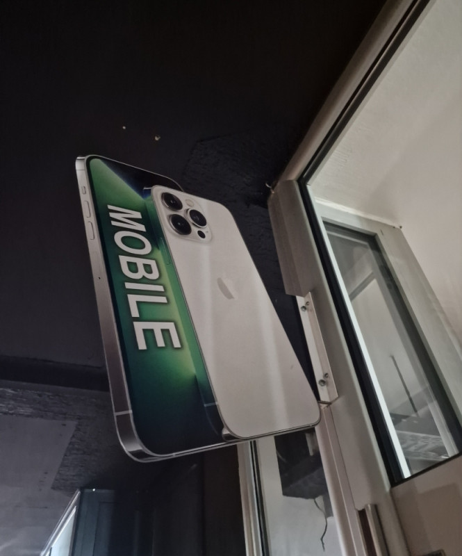Reklama mobilni telefon za mobil shop servis telefona za radnju
