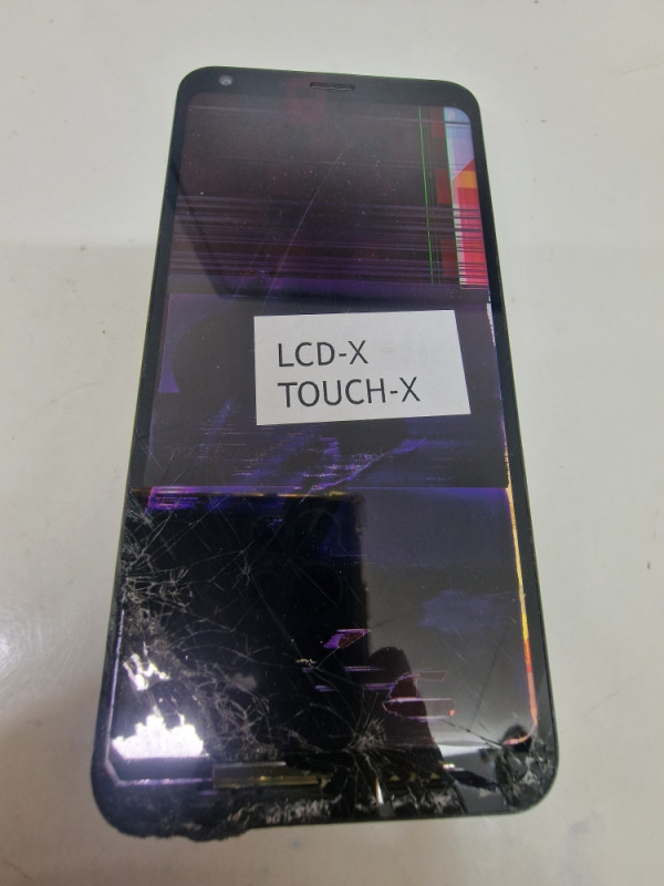 Razbijen LG Q6