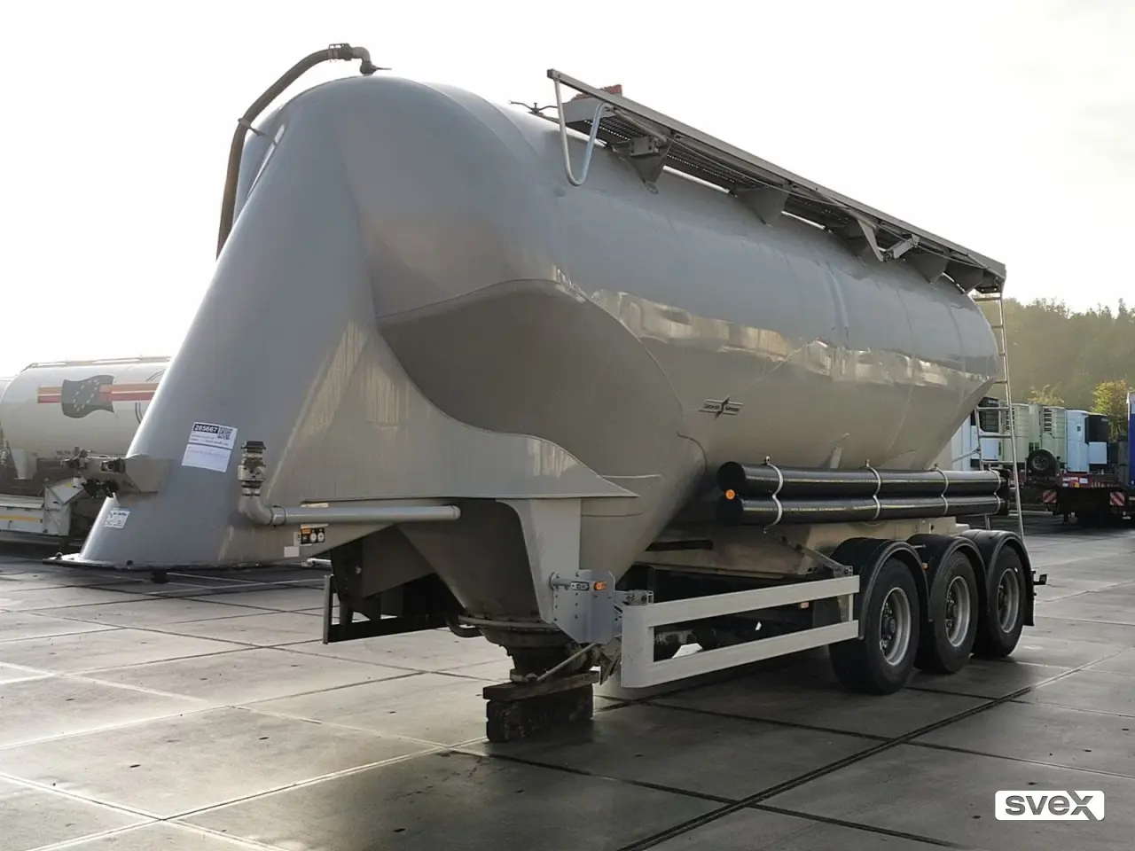 SPITZER 37m³ - CISTERNA ZA PREVOZ CEMENTA