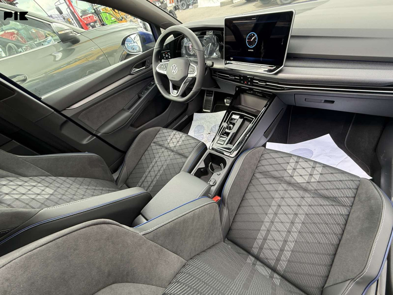 Volkswagen Golf R-Line Plus 2.0 TDI 150KS 2026
