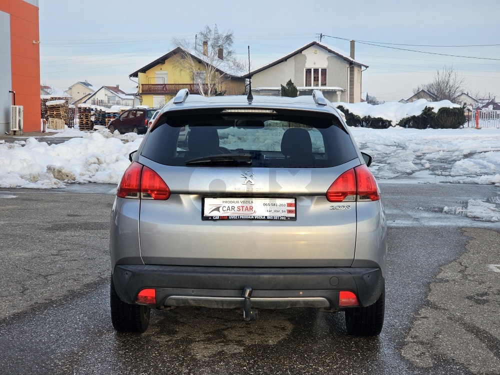 Peugeot 2008 1.2 60kW 2014 Allure *140.000km*