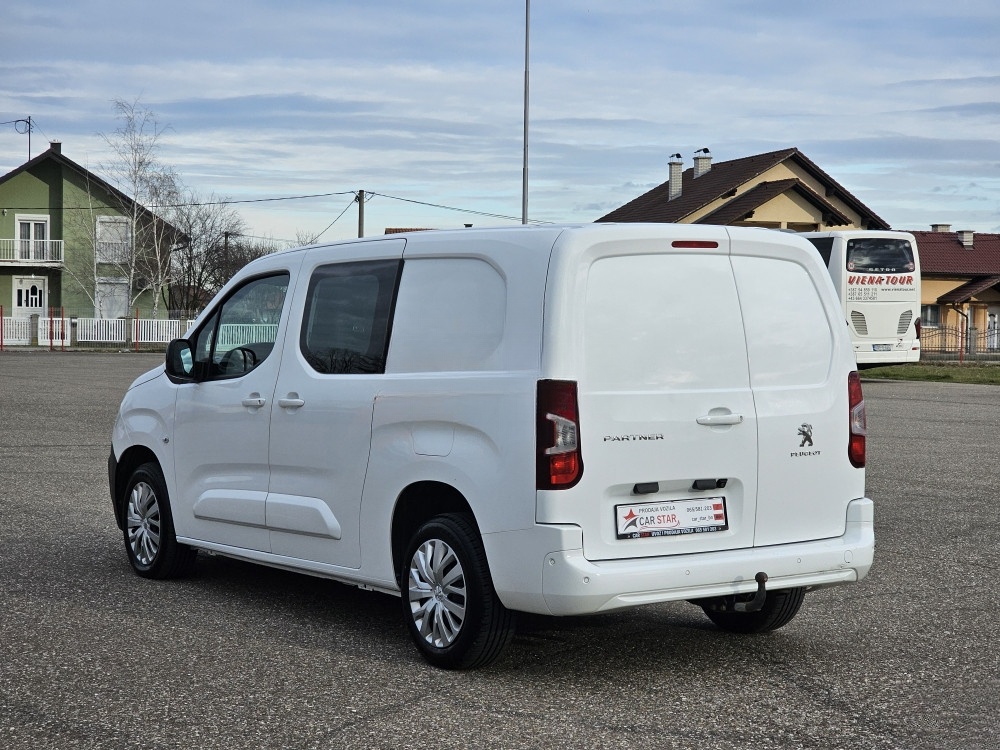Peugeot Partner 2022 1.5 96kW Automatik