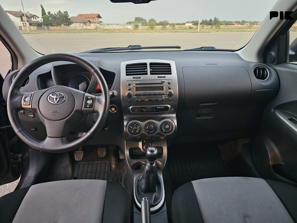 Toyota Urban Cruiser 2011 1.4 D4D 66kW 4x4