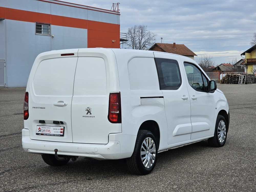 Peugeot Partner 2022 1.5 96kW Automatik