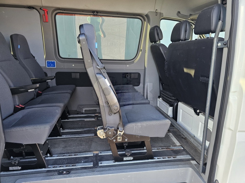 Volkswagen Crafter 2015 8+1 putnicki 2.0 TDI 120kW