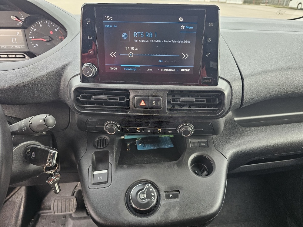 Peugeot Partner 2022 1.5 96kW Automatik