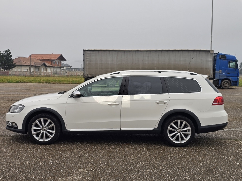 Volkswagen Passat 7 Alltrack 2015 2.0TDI 130kW DSG 4x4