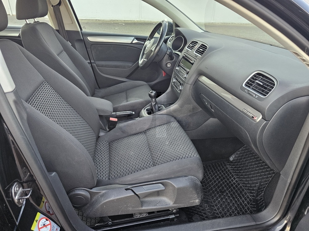 Volkswagen Golf 6 2010 1.6 TDI 66kW