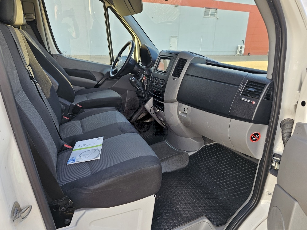 Volkswagen Crafter 2015 8+1 putnicki 2.0 TDI 120kW