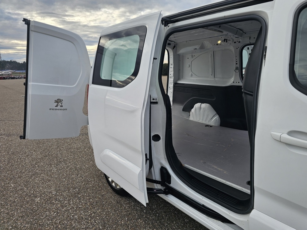 Peugeot Partner 2022 1.5 96kW Automatik