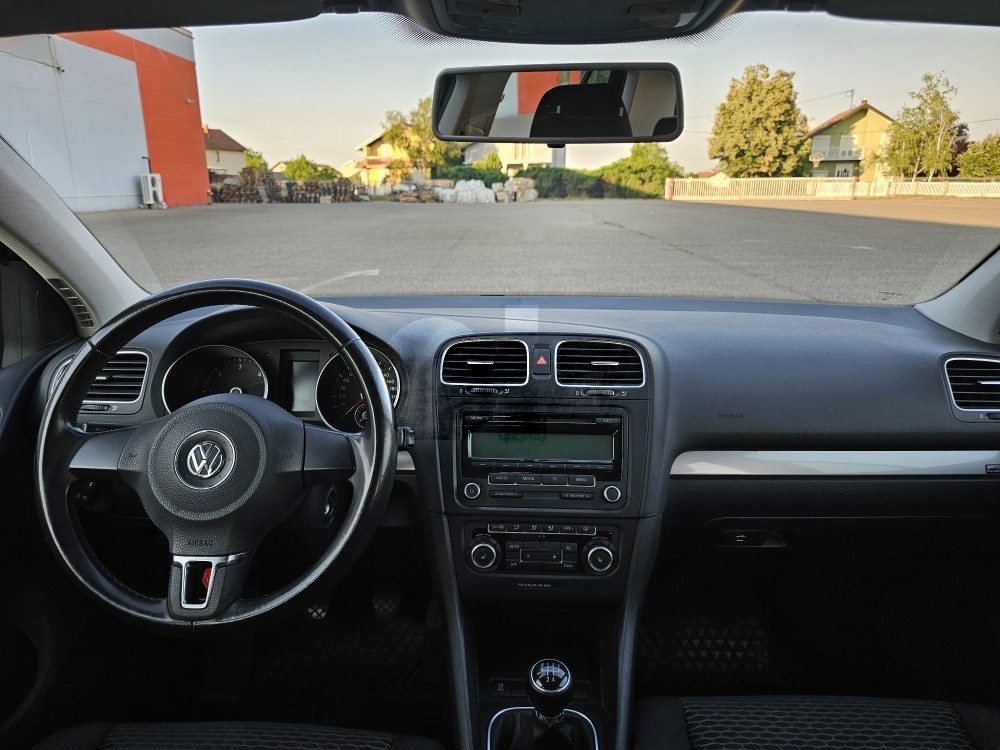 Volkswagen Golf 6 2010 1.6 TDI 66kW