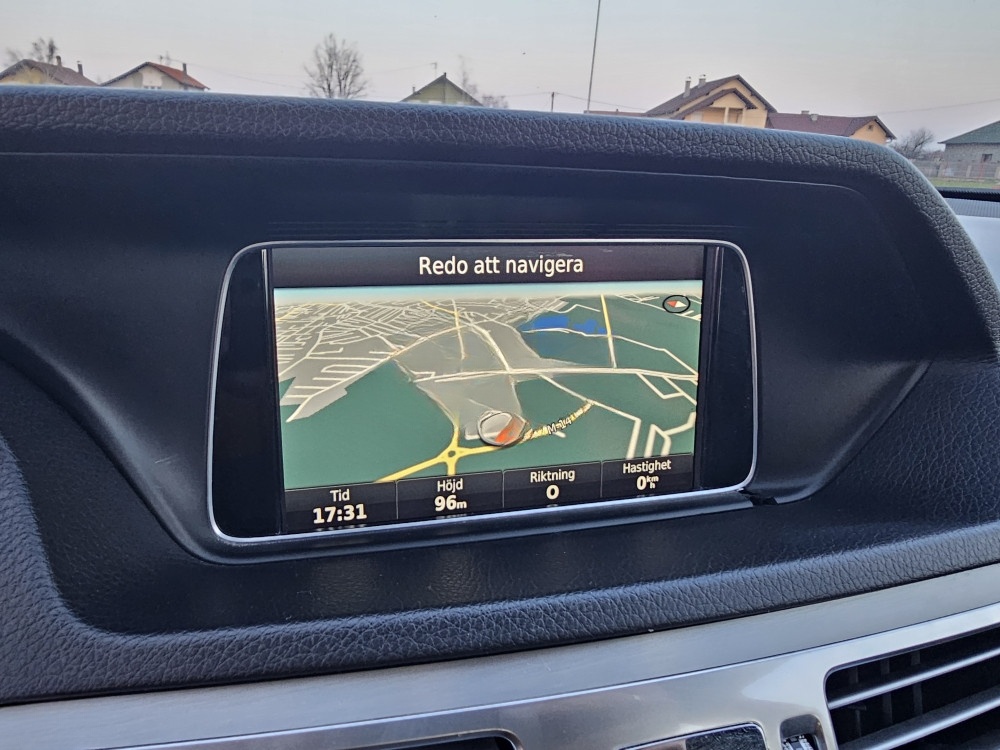 Mercedes-Benz E200 Automatik 2016 Full oprema